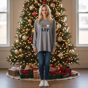 Women's Christmas Long Sleeve Top “LIT” Distressed Gray Light Bulbs Size-M EUC